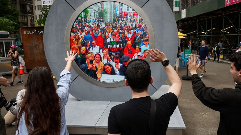 Interactive art installation lets New Yorkers communicate with people 3,000 miles away