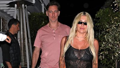 Kesha Spotted At Dinner With Business Entrepreneur Michael Gilvary, Days After Declaring She’s Single