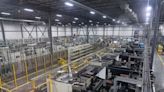 Canada June factory sales most likely fell 2.6%, Statscan flash estimate shows
