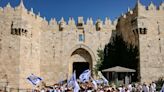 Photos: Ultranationalist Israelis march in Palestinian area of Jerusalem