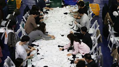 South Korean Opposition Parties Win Big in Parliamentary Election