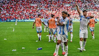 Messi reclama de gol anulado na Olimpíada e corrobora imagem antipática dos argentinos