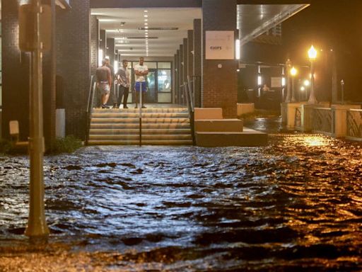 Chaos as Hurricane Milton Makes Landfall in Florida as Category 3 Storm