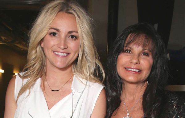 Jamie Lynn Spears Wishes ‘Beautiful’ Mom Lynne a Happy Birthday: 'We Are So Blessed to Have Her'