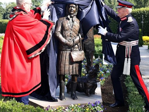 Statue of Queen Elizabeth in Co Antrim derided as looking more like Mrs Doubtfire