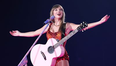 See Taylor Swift Perform ‘Fortnight,’ ‘But Daddy I Love Him’ at The Eras Tour in Paris