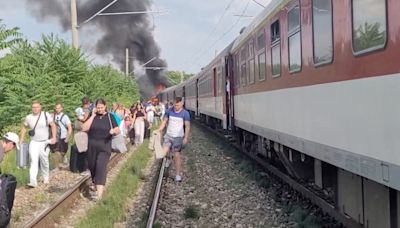 Seven killed in Slovakia train and bus collision