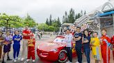 香港賽車手許建德向患急性淋巴性白血病澳門男童贈獎牌 - RTHK