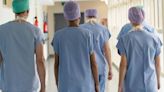 Insultos, zarandeos y pacientes "reincidentes": piden medidas urgentes contra las agresiones a enfermeras en Canarias