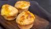 “À emporter en pique-nique ou à servir à l’apéritif” : Laurent Mariotte propose sa recette de muffins salés, avec un fromage de caractère !