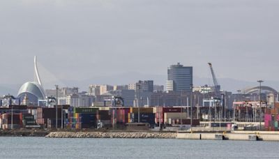 Los costes de las exportaciones de Valenciaport con China crecen un 20% en un mes