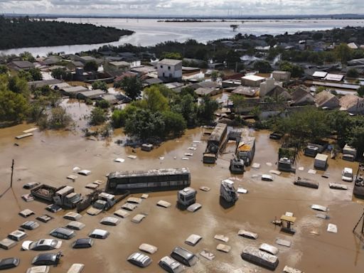 Brazil floods strike blow to powerful agriculture sector