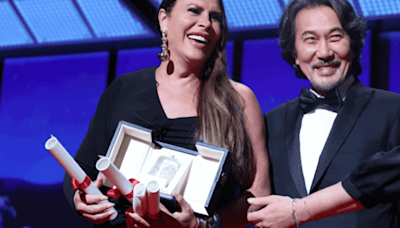 Cannes: Karla Sofía Gascón, Zoe Saldaña y Selena Gómez son premiadas por "Emilia Pérez"