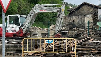 Comienzan las demoliciones del nuevo plan de derribos, que afectará a 16 edificios en ruinas de Langreo