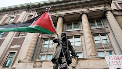 La Universidad de Columbia amenaza con expulsar a los estudiantes que tomaron un edificio en apoyo a los palestinos