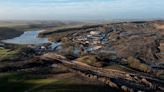 Un tóxico corrimiento de tierras amenaza a un pueblo danés mientras se recrudece la polémica sobre los costes de limpieza