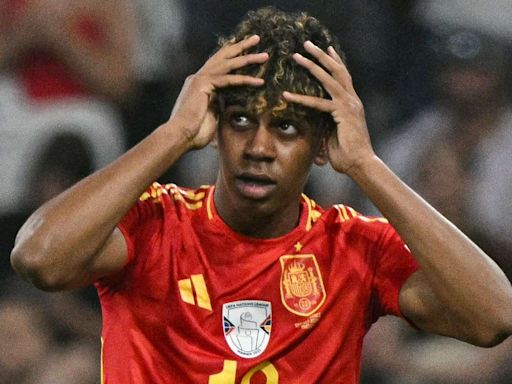 VÍDEO: ¡Lamine Yamal es increíble! ...adolescente español establece un récord de goles en la Eurocopa con un gol de clase mundial contra Francia en la semifinal de la Eurocopa 2024 | Goal.com Espana