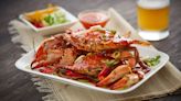 The Best Alcoholic Drinks To Pair With Popular Crab Dishes