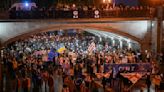 「向俄羅斯獨裁政權說不！」喬治亞5萬民眾首都集會，抗議境外影響力法案 - The News Lens 關鍵評論網