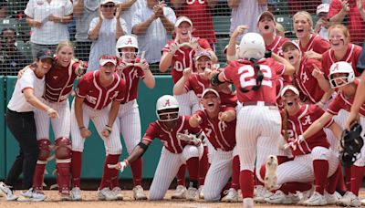 When does Alabama play in the SEC softball tournament?