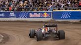 Can an F1 car beat a speedway bike on dirt? Hold my Red Bull…