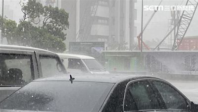 快訊／下班快躲雨！「8縣市」豪、大雨特報 低窪地區防積水