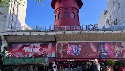 El Moulin Rouge pierde las aspas en París