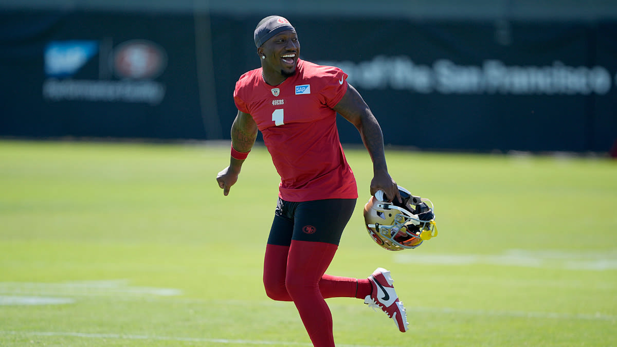 Deebo proud to embody himself, son with 49ers jersey change