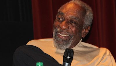 Bill Cobbs, 'The Bodyguard' and 'Air Bud' Actor, Dead at 90