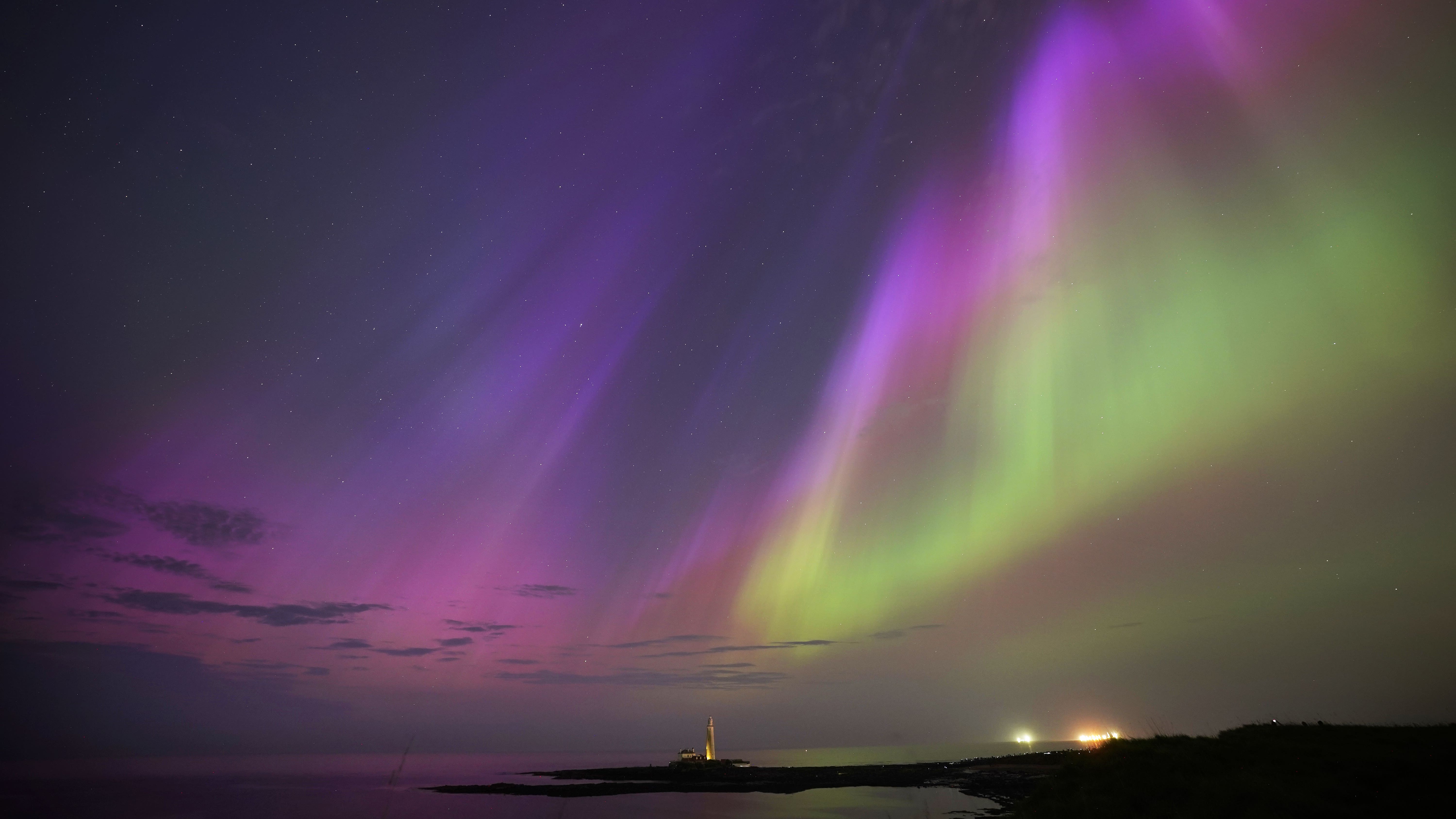 Northern Lights sightings possible again after Friday night light show