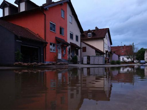 Fuertes lluvias impactan al sur de Alemania con personas desaparecidas y evacuados
