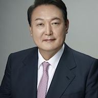 Yoon Suk Yeol