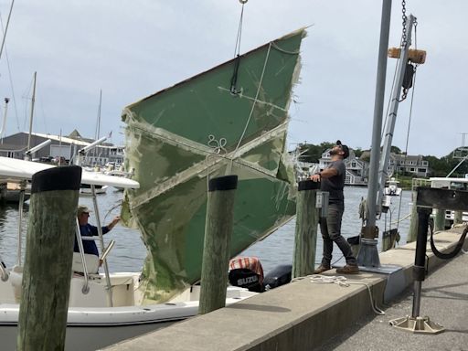 Nantucket demands answers in wake of broken Vineyard Wind turbine blade