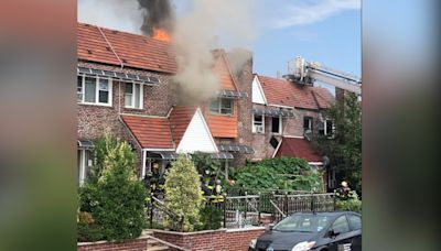 Fire tears through block of Queens Village homes; 14 injured