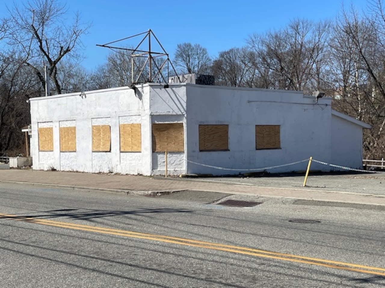 Legendary N.J. hot dog stand sold at auction for $850K