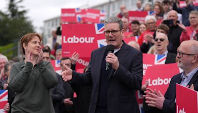 ‘Really important victory’: Starmer greeted with standing ovation as he meets new Labour mayor