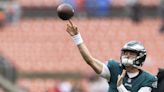 Eagles to waive QB Carson Strong