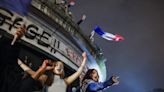Dos festejos de muitos à frustração de alguns. Imagens que marcaram a noite eleitoral em França