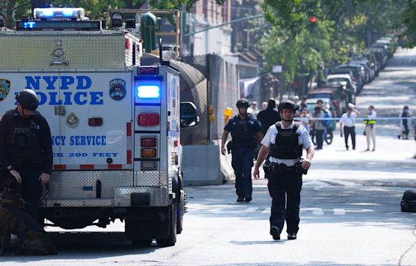 Police Shooting In NYC Subway Injures NYPD Officer, 2 Bystanders