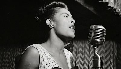 Billie Holiday: la voz que cantó como nadie el dolor del racismo y su trágico derrumbe por las drogas
