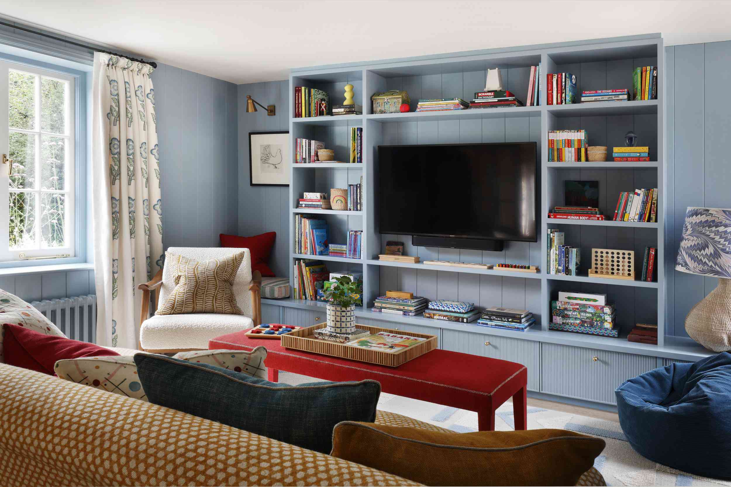 7 Easy Ways to Make Any Small Living Room Look Larger—Instantly