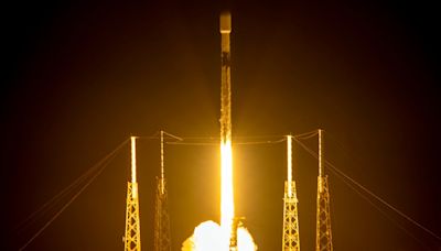 Watch again: SpaceX launches more Starlink communication satellites from Florida