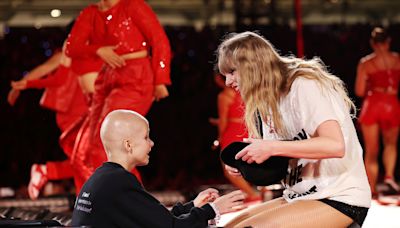 Taylor Swift Fans Mourn the Death of 9-Year-Old Cancer Patient Who Received '22' Hat