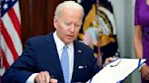 Biden 'rights historic wrong' and pardons thousands of US veterans