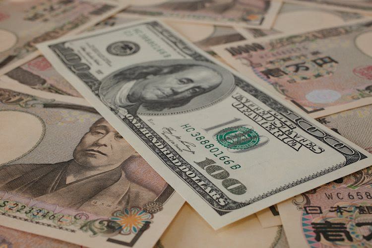 USD/JPY surges to near 155.50 as Fed expects to prolong policy rates