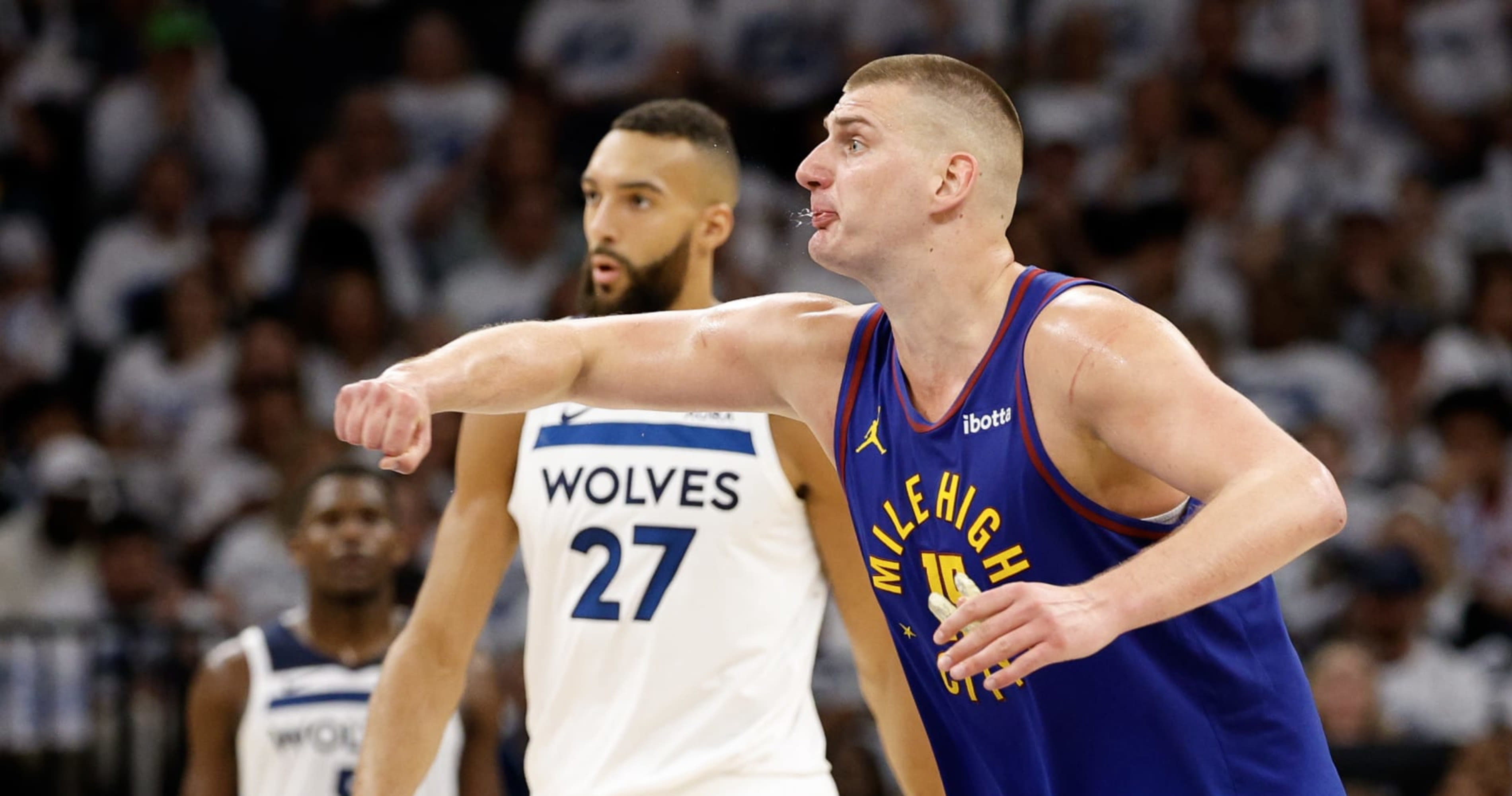 Nikola Jokić, Nuggets Wow NBA Fans in Dominant Game 3 Win vs. Anthony Edwards, Wolves