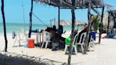 Bañistas arriban a las playas de Sabancuy, Campeche