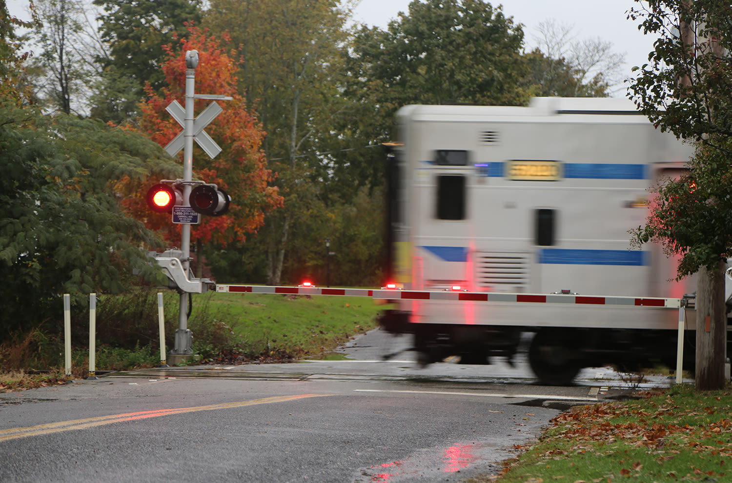 Cab driver killed, passenger in serious condition after Tuesday LIRR train collision in Manorville - The Suffolk Times