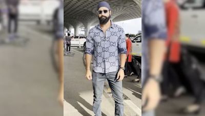 Viral: What Vicky Kaushal Did After Accidentally Cutting Airport Queue