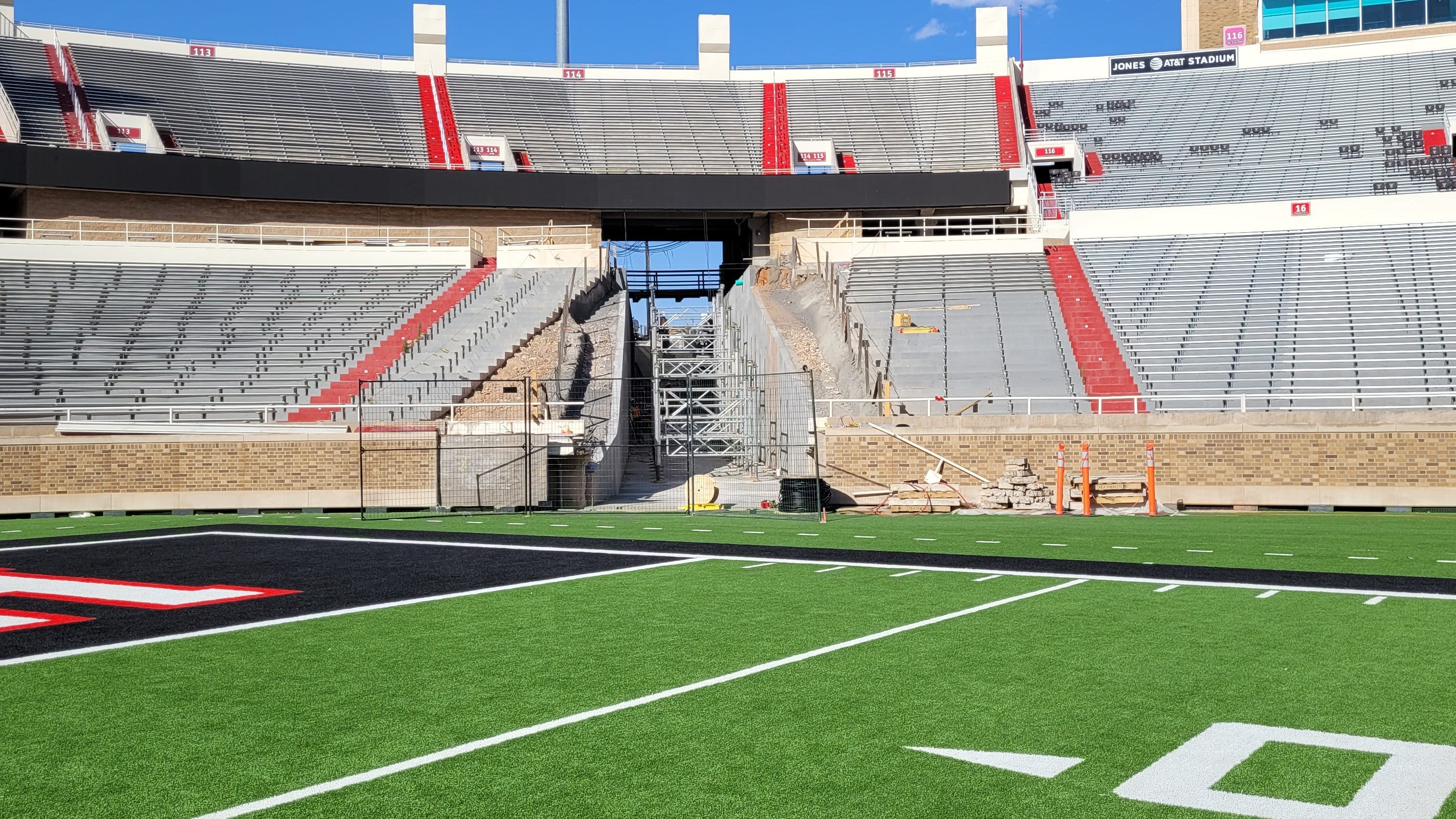 See Jones AT&T Stadium ramp to new Texas Tech football visitors' locker room